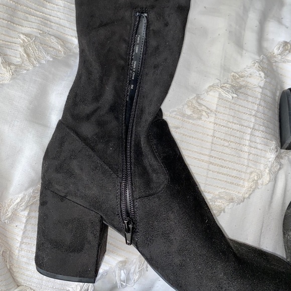 Black suede thigh high boots - Picture 3 of 5